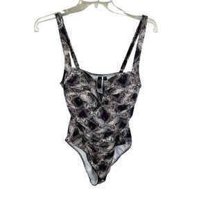 Nip Tuck Swim Shaping/Slimming Multi Cup Snakeskin One Piece Swimsuit Size 10
